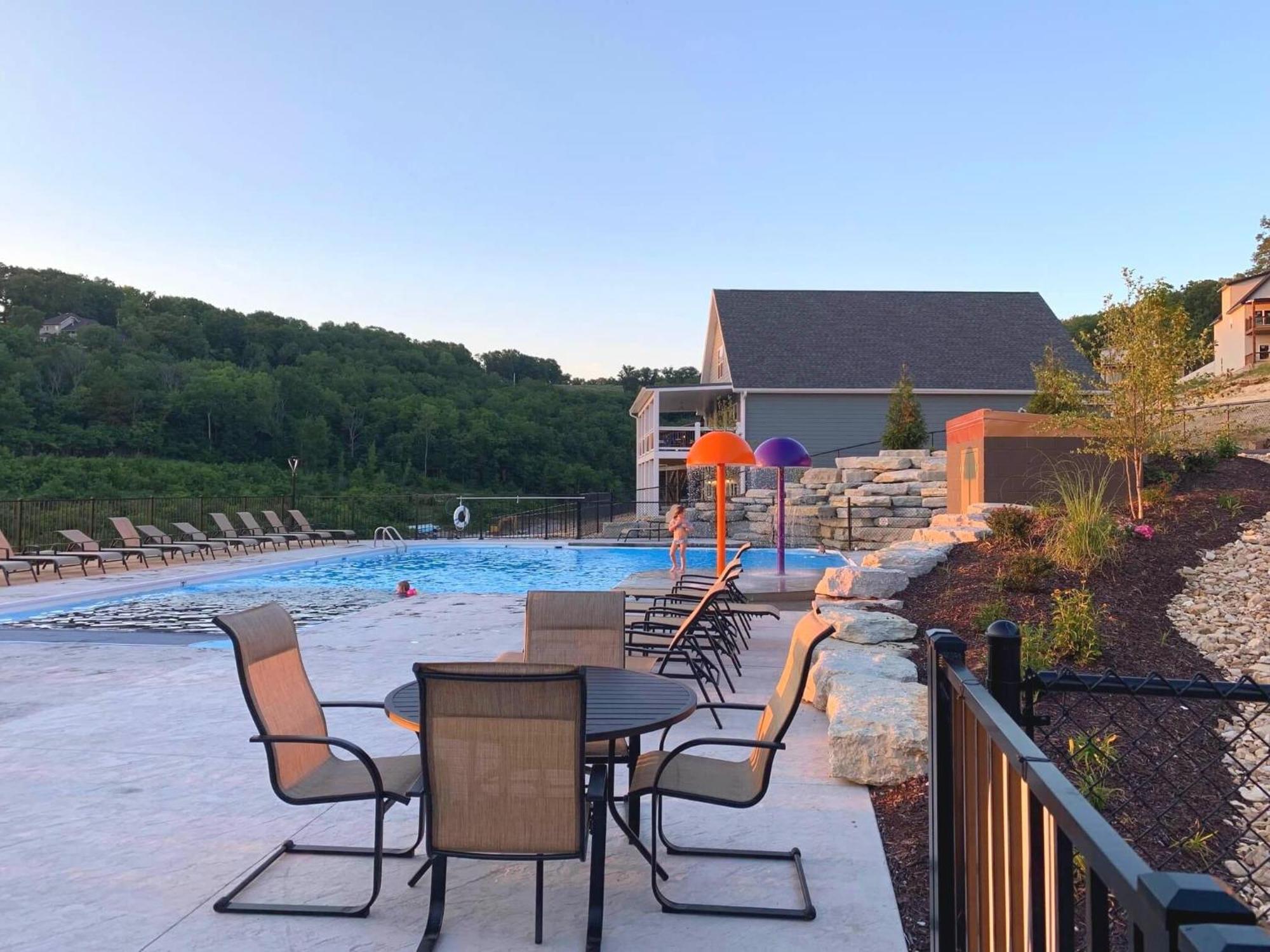 Chateau On The Cove Branson Luaran gambar