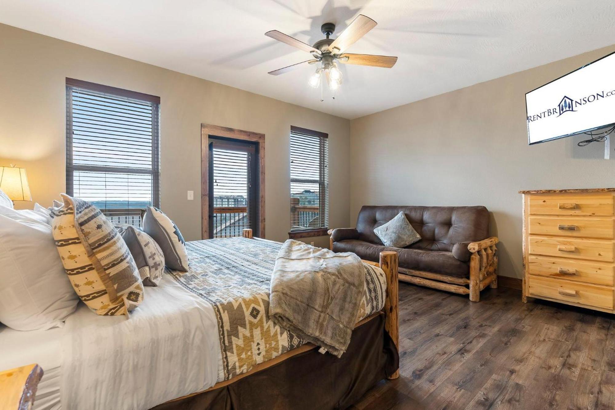 Chateau On The Cove Branson Luaran gambar