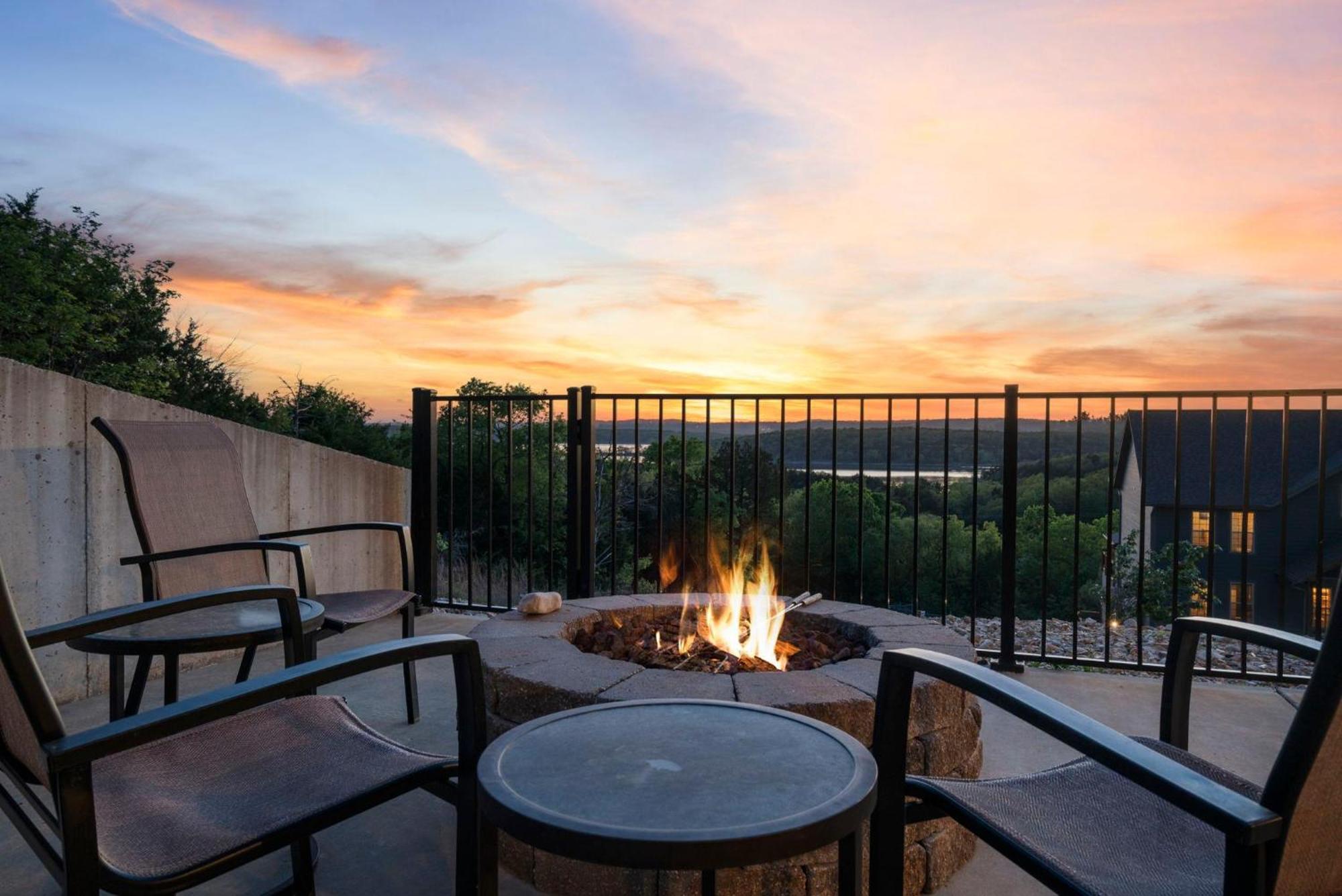 Chateau On The Cove Branson Luaran gambar
