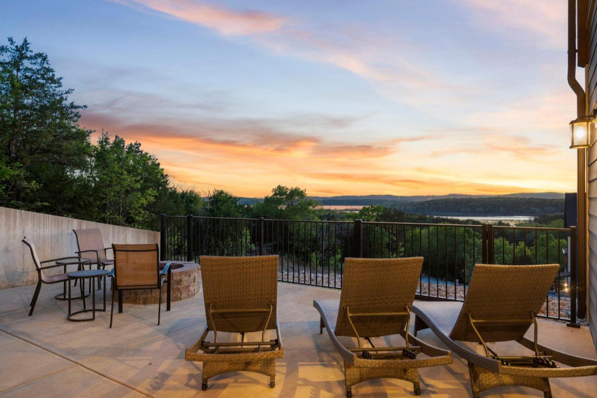 Chateau On The Cove Branson Luaran gambar