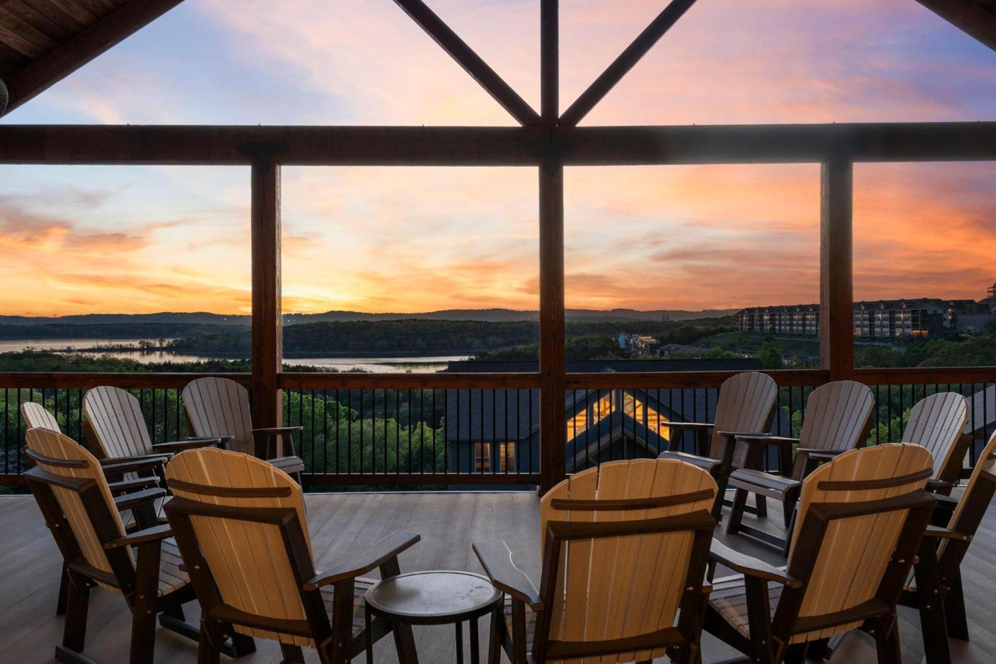 Chateau On The Cove Branson Luaran gambar