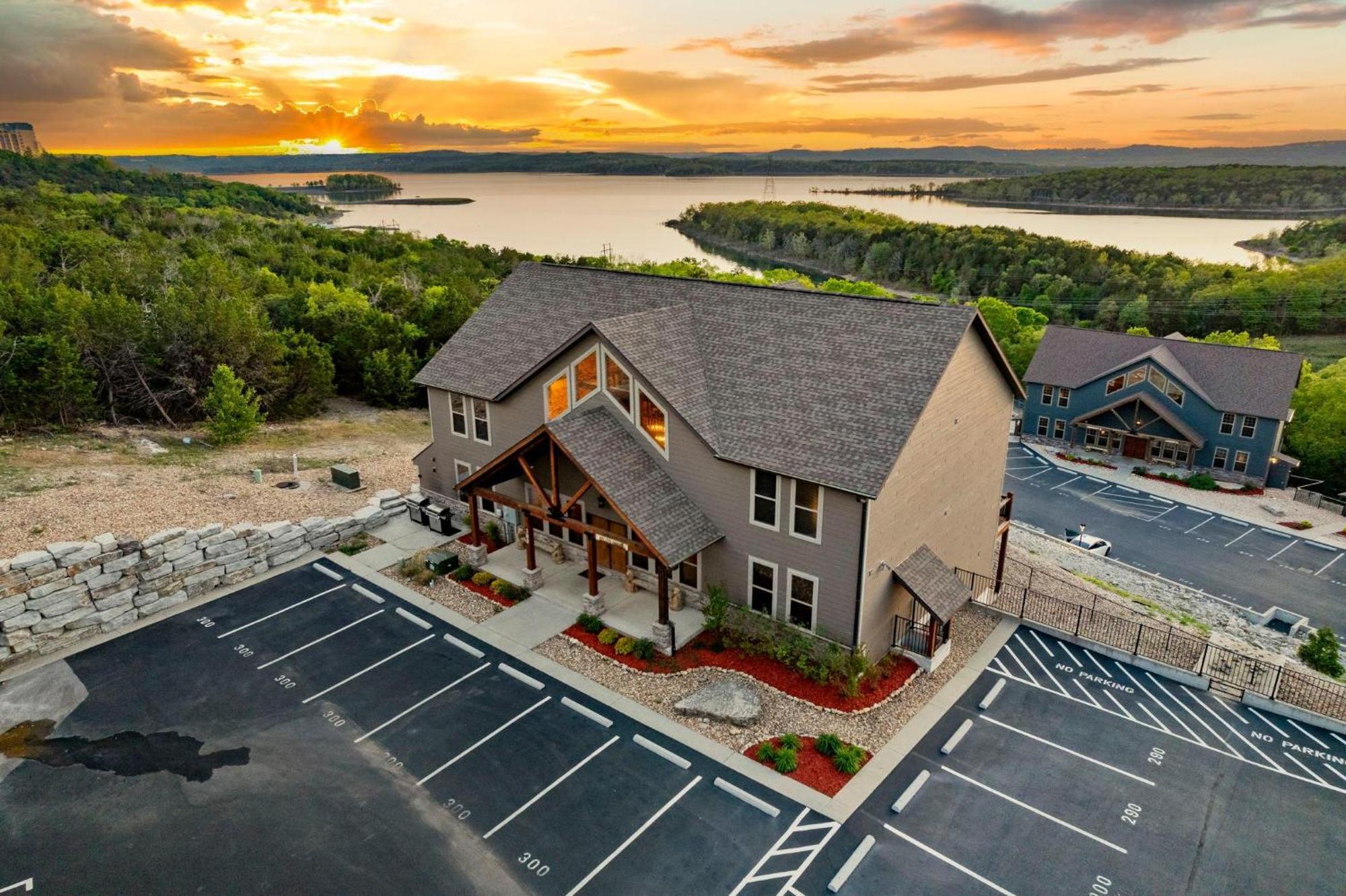 Chateau On The Cove Branson Luaran gambar